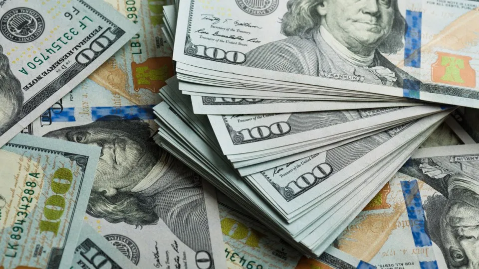 Dólar tem forte queda após dados de emprego dos EUA ficarem abaixo do esperado