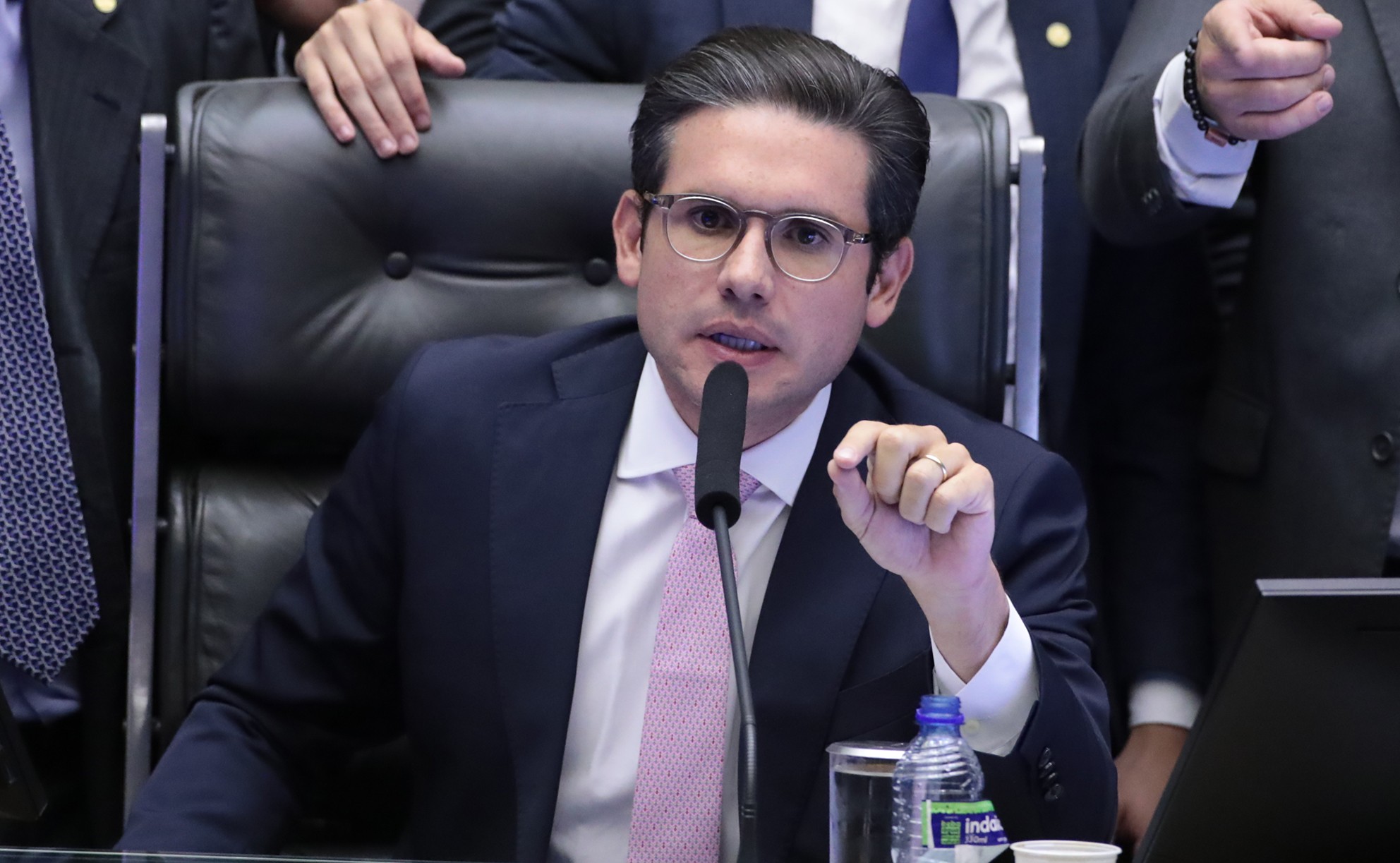Adultização infantil: entenda o debate na Câmara para proteger crianças e adolescentes nas redes sociais