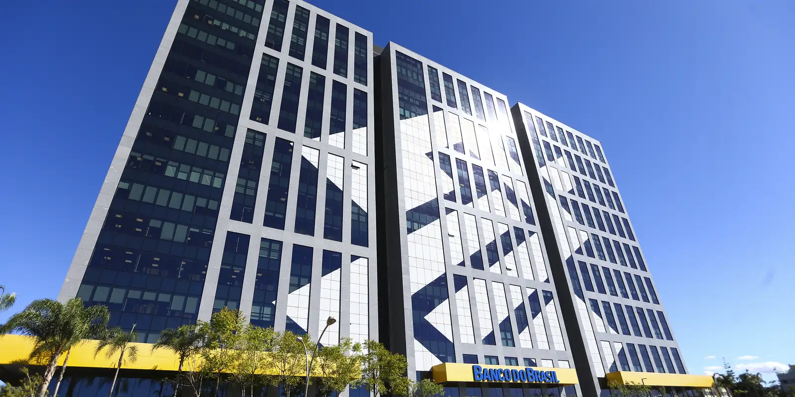 AGU pede à PF investigação sobre fake news contra Banco do Brasil