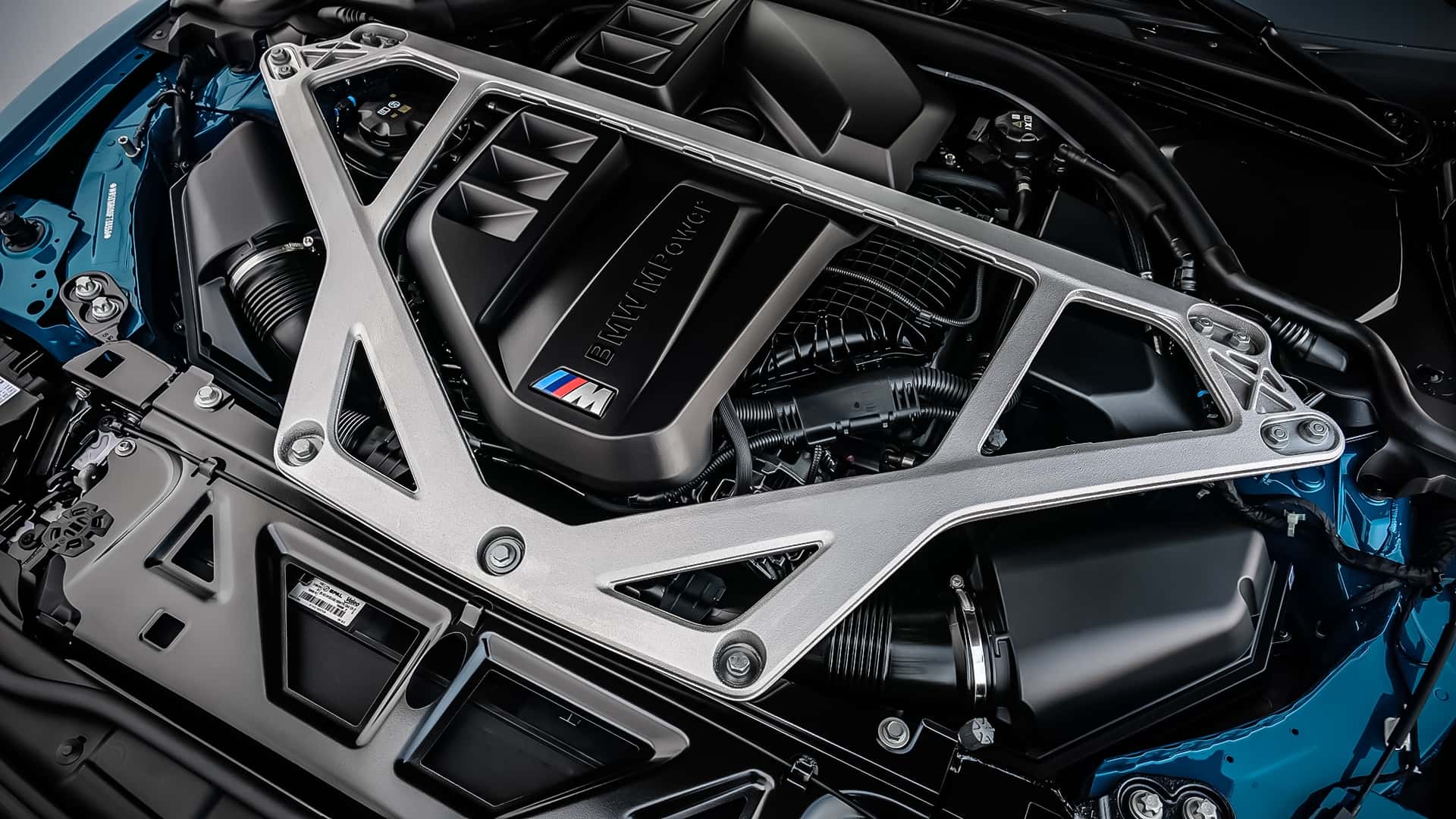 Novo BMW M3 terá motor 6-cilindros e até 700 cv, mesmo na era elétrica