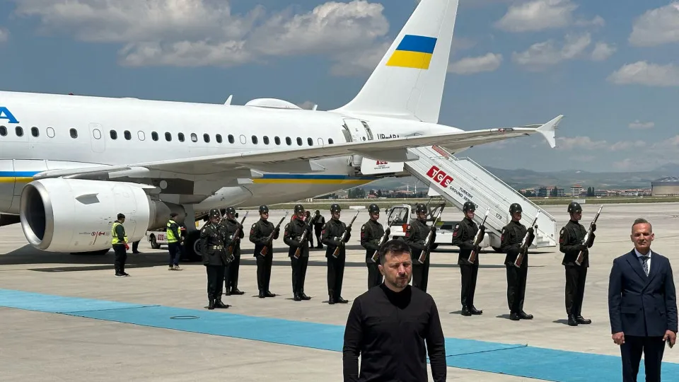 Zelensky chega à Turquia para discutir paz com Rússia sem Putin presente