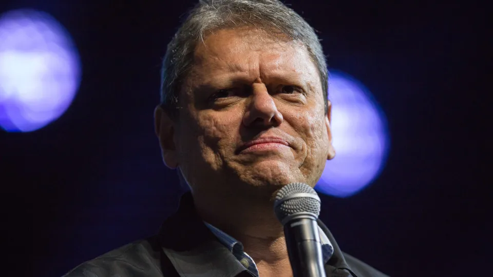 Tarcísio quer acelerar a liberação de emendas a deputados em ano eleitoral