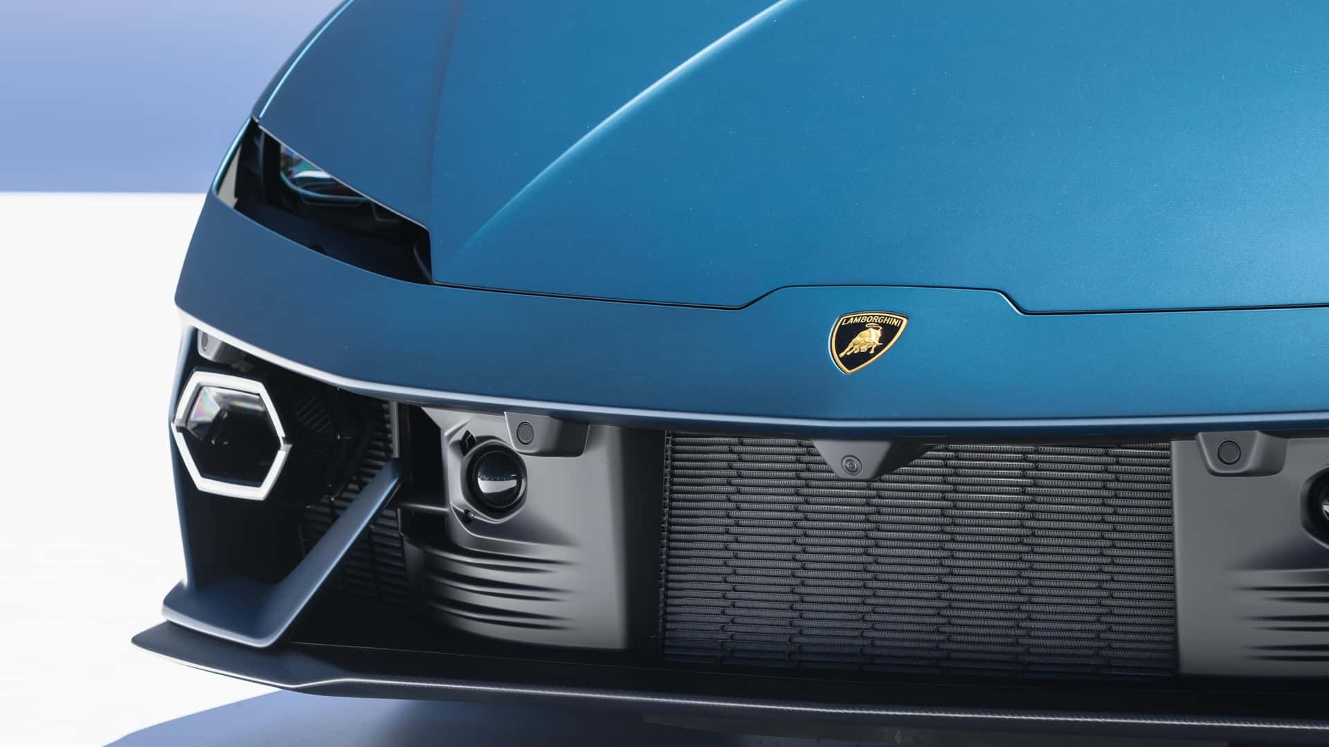 Lamborghini se apoia em "combustível do futuro" para salvar motor a combustão