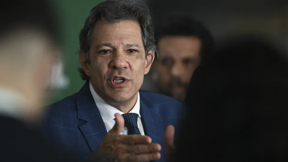 Haddad cita 3 saídas para o IOF e diz que juristas veem inconstitucionalidade na derrubada